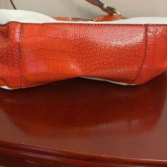 🎁Anne Klein Orange and White Tote 👜 - Picture 6 of 10